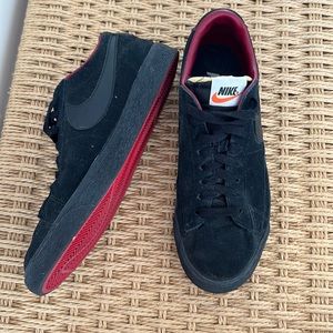 Nike low-top blazers. Black with red bottoms.